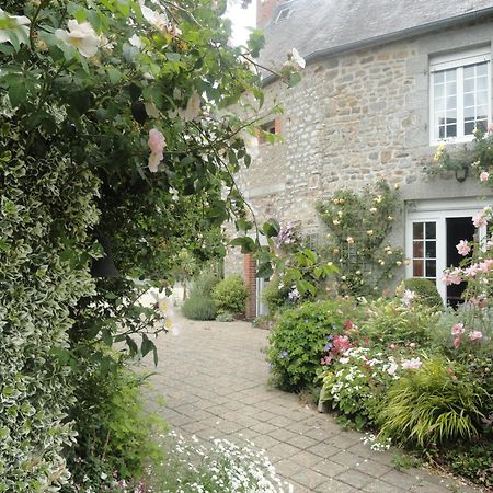 La Haute Gilberdiere Sartilly-Baie-Bocage Exterior foto